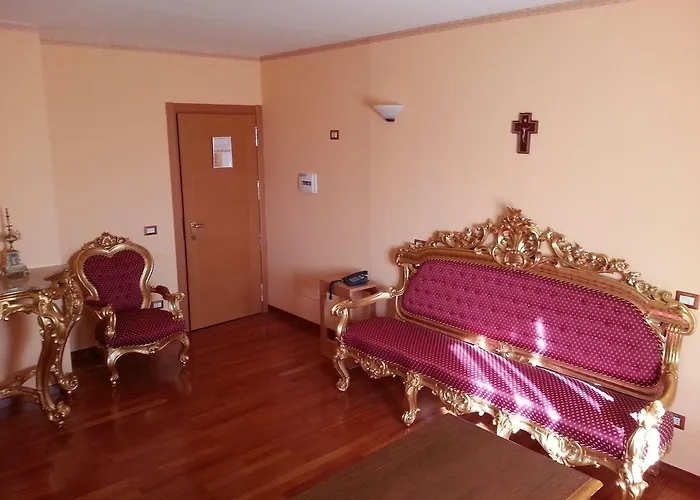 Centro Congressi San Gerardo Otel